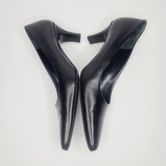 Bruno Magli Classic Black Leather Pointed Toe Kitten High Heel Size 6 1/2 - Picture 3 of 16